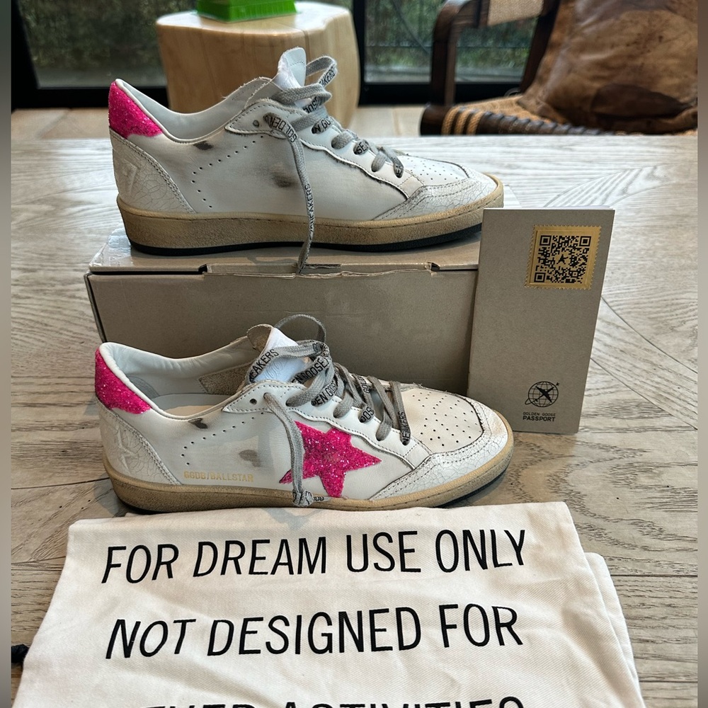 NWT 100% Authentic Golden Goose Leather Ballstar Sneakers with pink glitter EU38